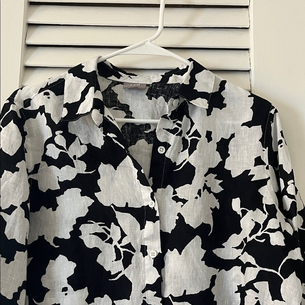 J. Jill 100% Linen Button Up Long Sleeved Shirt - Picture 5 of 5